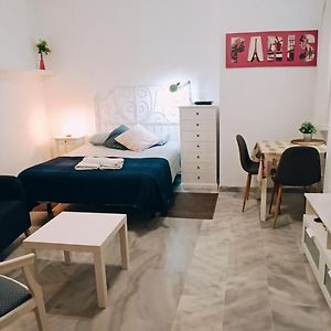 Studio met een King Size Bed